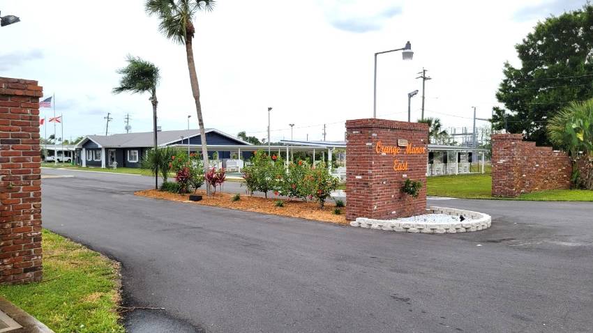 183 Valencia Drive a Winter Haven, FL Mobile or Manufactured Home for Sale